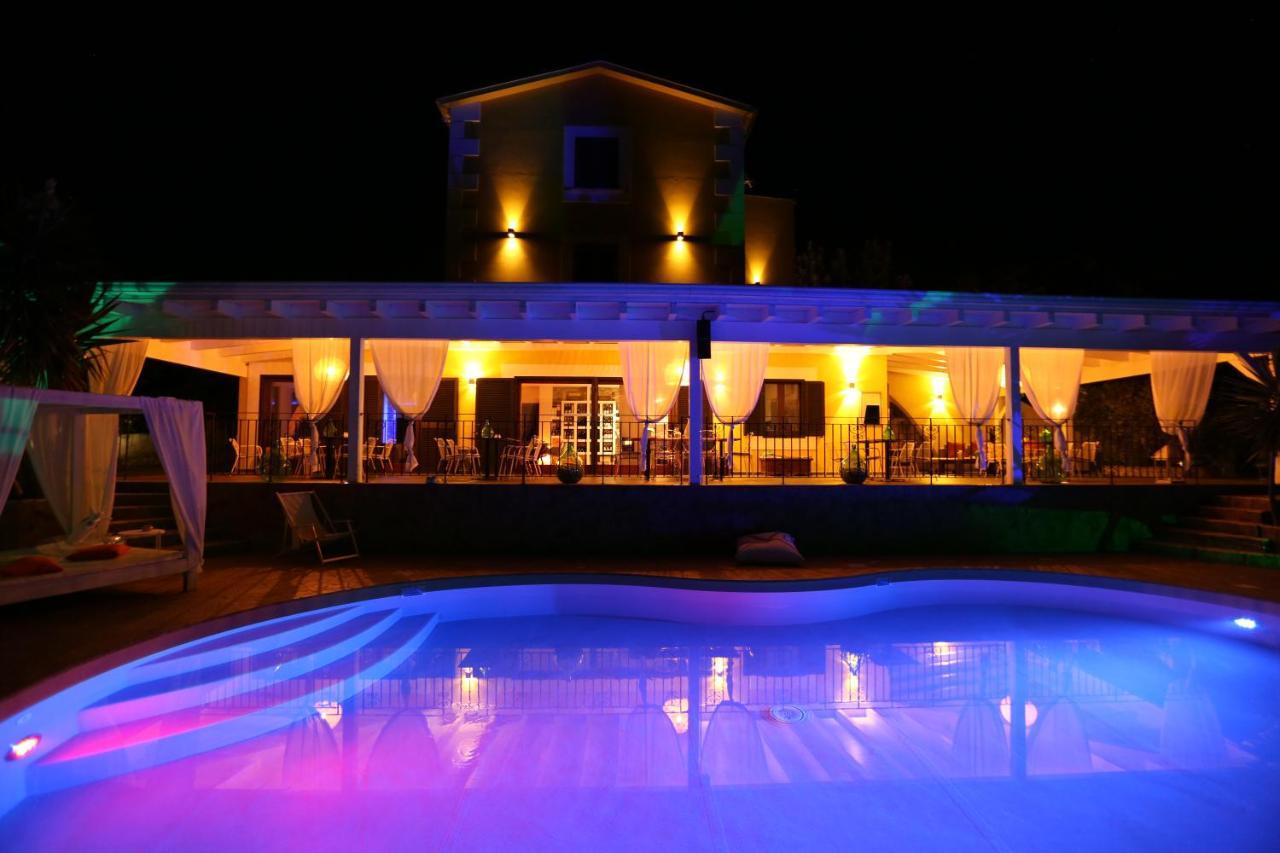 Borgo Del Nespolo Bed & Breakfast Peschici Exterior foto
